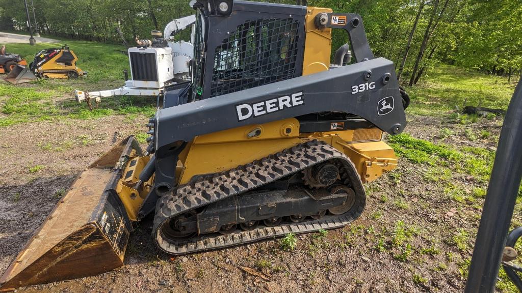 Image of John Deere 331G Primary image