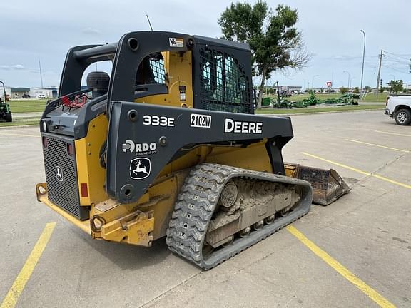 Image of John Deere 333E equipment image 3