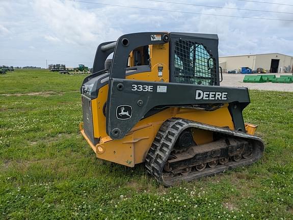 Image of John Deere 333E equipment image 2