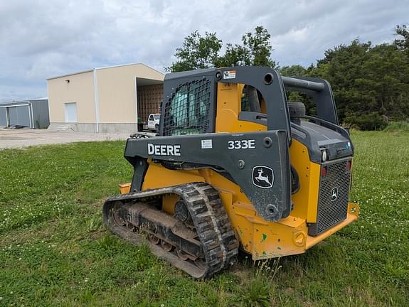Image of John Deere 333E equipment image 4