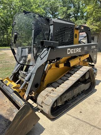 Image of John Deere 333E equipment image 1
