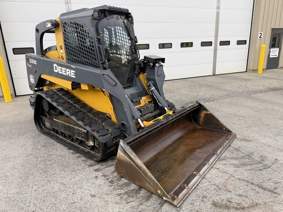 2016 John Deere 333E Equipment Image0