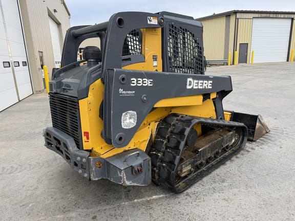 Image of John Deere 333E equipment image 2