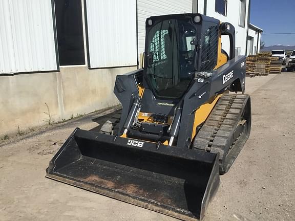 Image of John Deere 333E Primary image