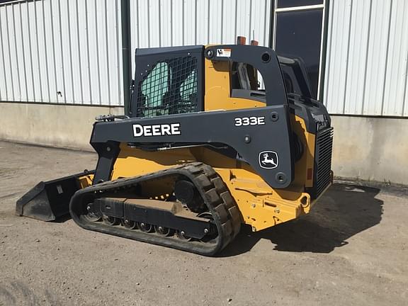 Image of John Deere 333E equipment image 1
