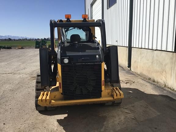Image of John Deere 333E equipment image 3