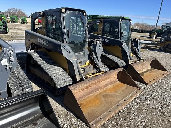 Image of John Deere 333E equipment image 3