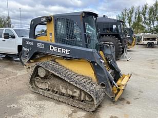 Main image John Deere 333E 5