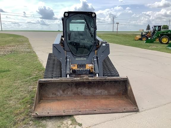 Image of John Deere 333E equipment image 3