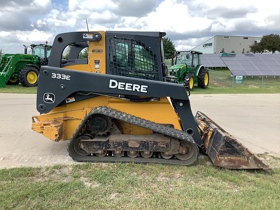 Image of John Deere 333E equipment image 4