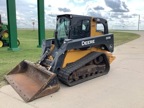 2016 John Deere 333E Equipment Image0