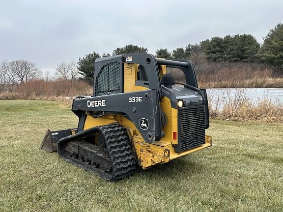 Image of John Deere 333E equipment image 3