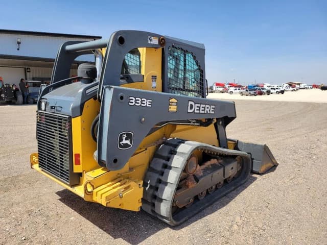 Image of John Deere 333E equipment image 4