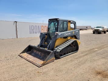 Main image John Deere 333E