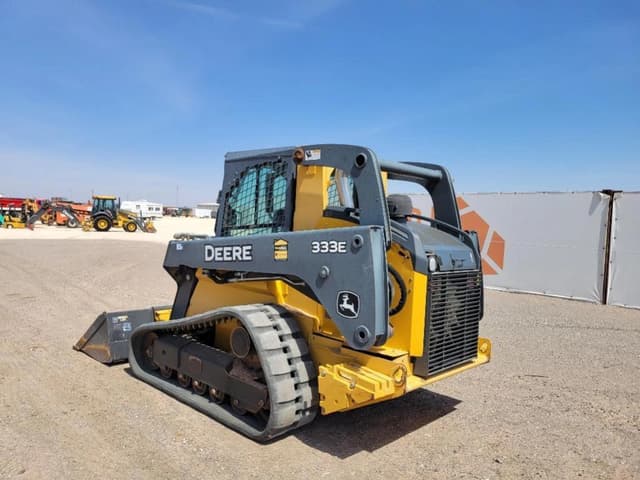 Image of John Deere 333E equipment image 2