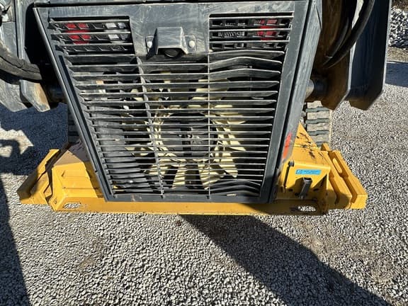 Image of John Deere 333G equipment image 4