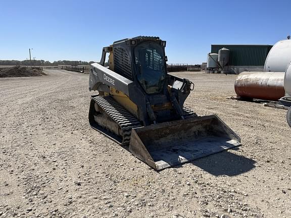 Image of John Deere 333G equipment image 1