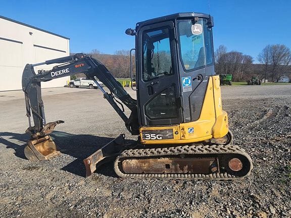 2016 John Deere 35G Equipment Image0
