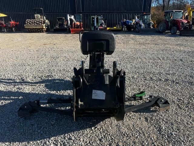 Image of John Deere 375 equipment image 3