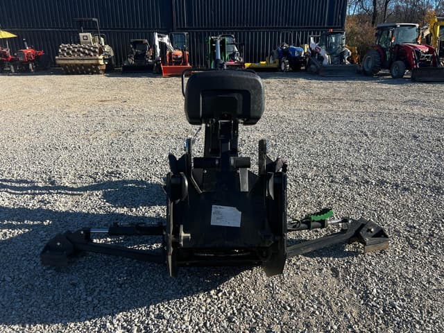 Image of John Deere 375 equipment image 3