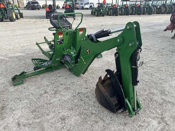 Image of John Deere 375A equipment image 1