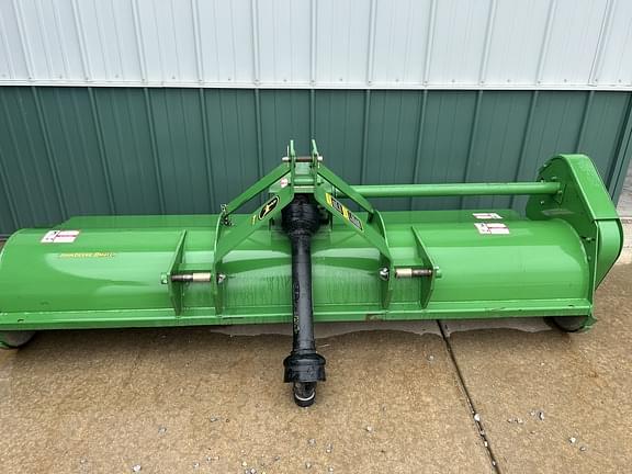 Image of John Deere 390 equipment image 2