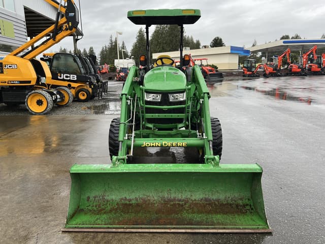 Image of John Deere 4044R equipment image 2