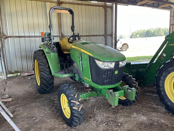 Image of John Deere 4052M equipment image 2