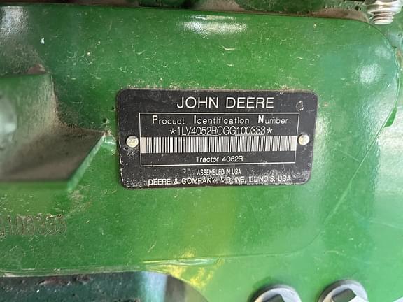 Image of John Deere 4052R equipment image 3