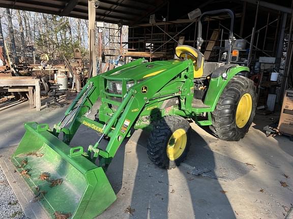 Image of John Deere 4052R equipment image 1