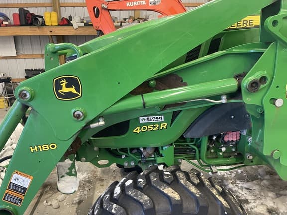 Image of John Deere 4052R equipment image 2