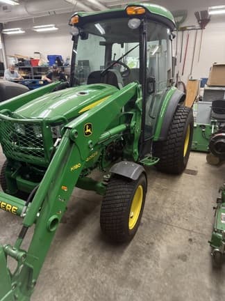 Image of John Deere 4052R Primary image