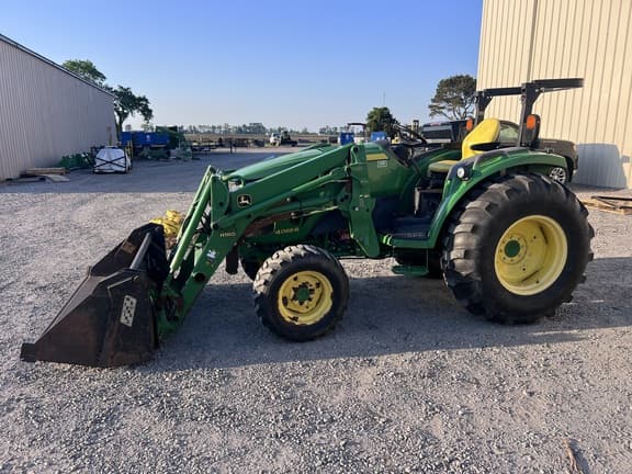 Image of John Deere 4066R equipment image 1