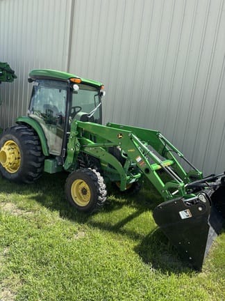 2016 John Deere 4066R Equipment Image0