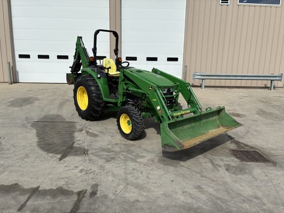 2016 John Deere 4066R Equipment Image0