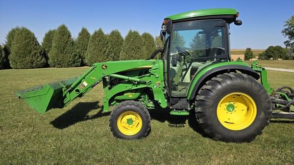 Image of John Deere 4066R equipment image 1