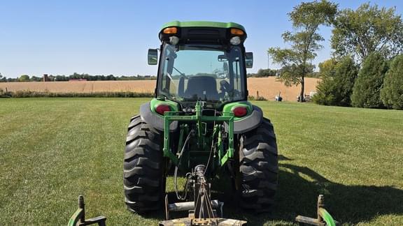 Image of John Deere 4066R equipment image 3