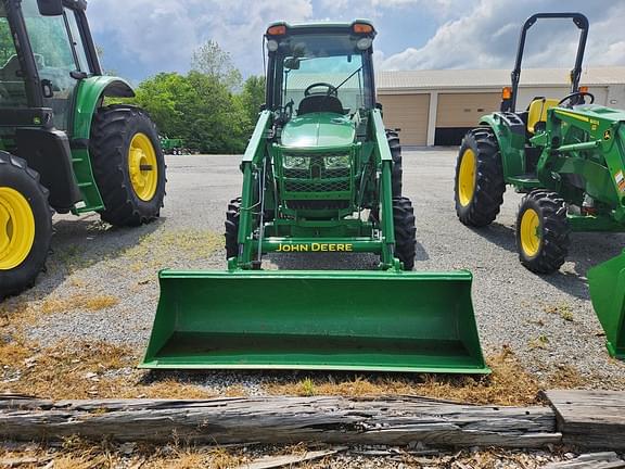 Image of John Deere 4066R equipment image 2