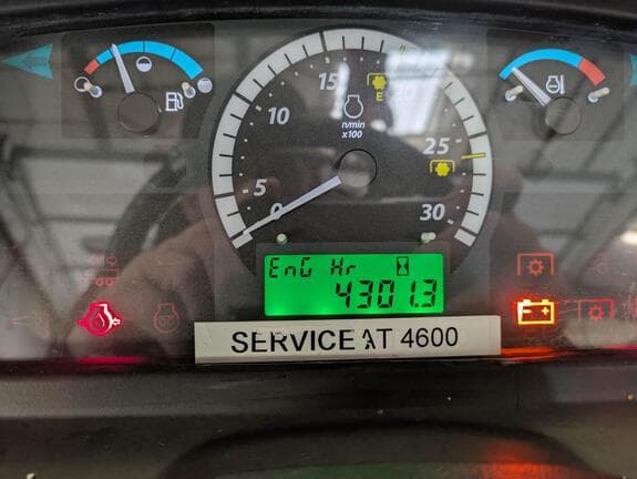 Image of John Deere 4066R equipment image 2