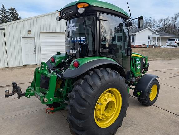 Image of John Deere 4066R equipment image 3