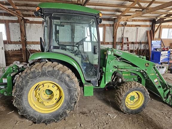 Image of John Deere 4066R equipment image 4