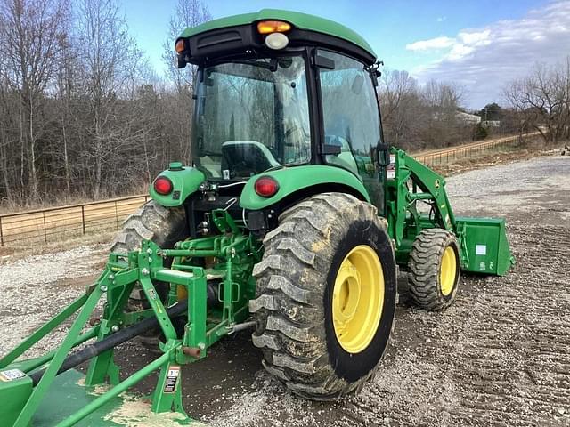 Image of John Deere 4066R equipment image 3