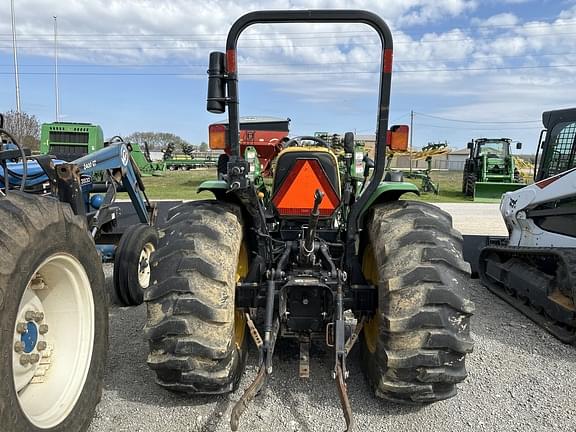 Image of John Deere 4105 equipment image 2