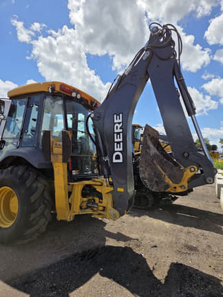 Image of John Deere 410L equipment image 2