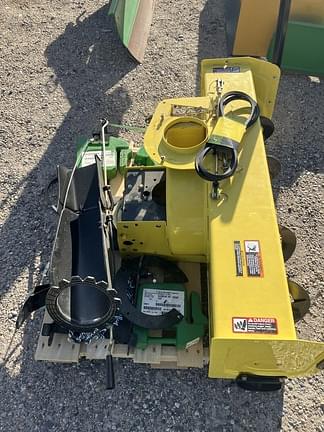 Image of John Deere 44" Snowblower Image 1