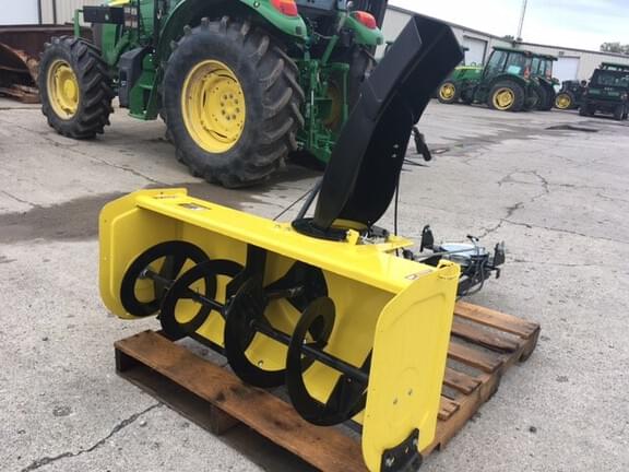 Image of John Deere 44" Snowblower equipment image 1