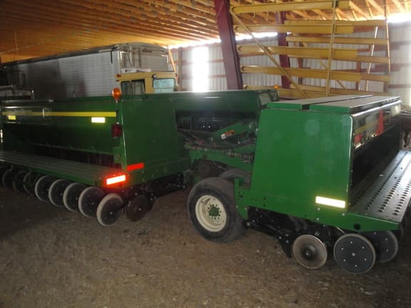 Image of John Deere 455 equipment image 3