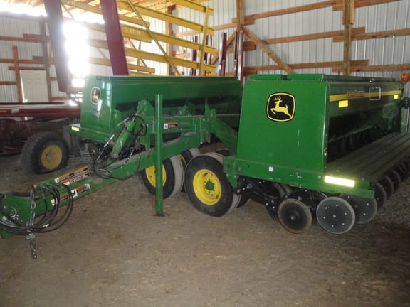 2016 John Deere 455 Equipment Image0