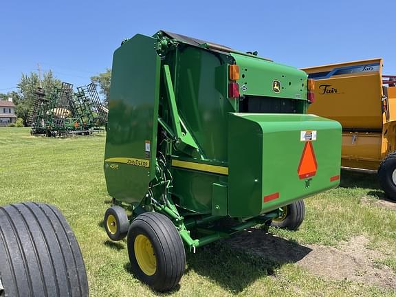 Image of John Deere 459E equipment image 4