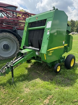 2016 John Deere 459E Equipment Image0